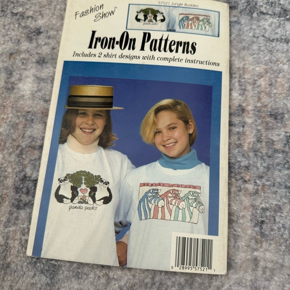 NIP Fashion Show Iron On Clothing Designs - JUNGLE BUDDIES - Picture 2 of 3